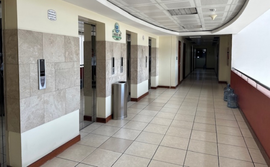 Oficinas en Venta nivel 9 - El Naranjo — foto 3